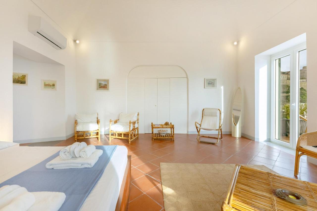 Apartment Torretta Corricella- Punta Pizzaco *