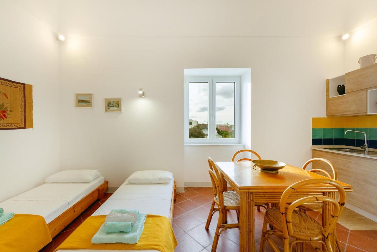 Torretta Corricella- Punta Pizzaco * Procida