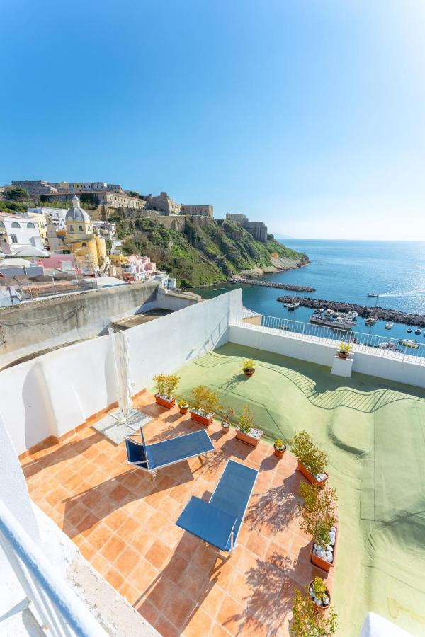 Torretta Corricella- Punta Pizzaco Procida