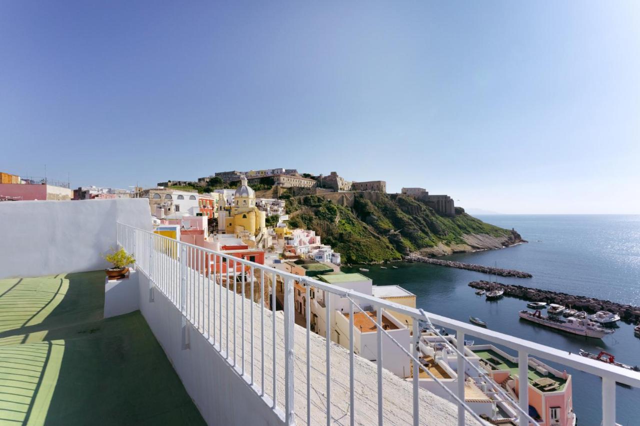 Torretta Corricella- Punta Pizzaco Procida